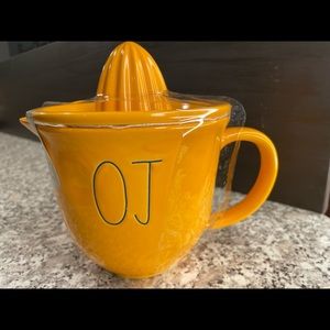 NEW Rae Dunn OJ juicer